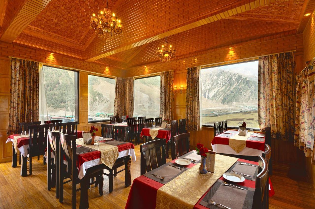 Hotel Village Walk Sonamarg Exterior photo